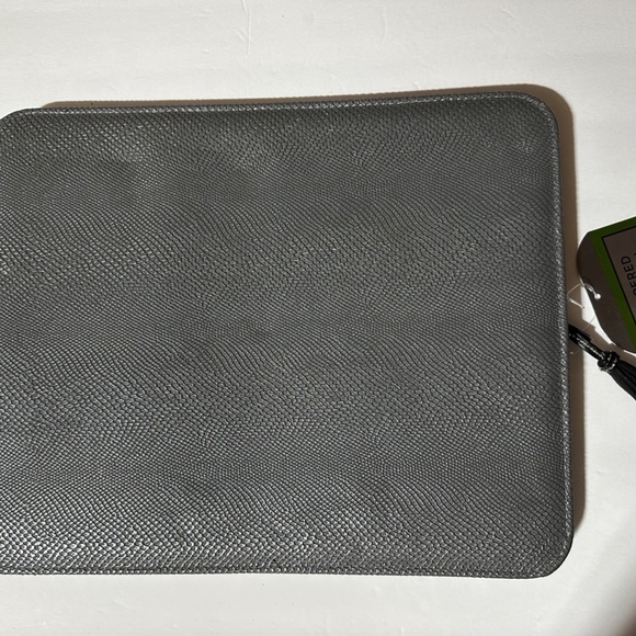 Unison Grey/Silver Leatherette Expandable Zip pocket. NWT - Picture 3 of 4
